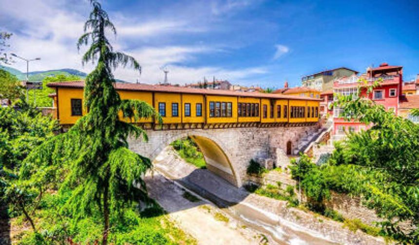Bursa'da gün boyu açık ve güneşli bir hava hakim