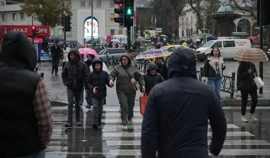 Bursa'da yağışlı bir hava hakim