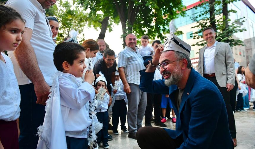 Kestel'de geleneksel sünnet düğünü şöleni yapıldı