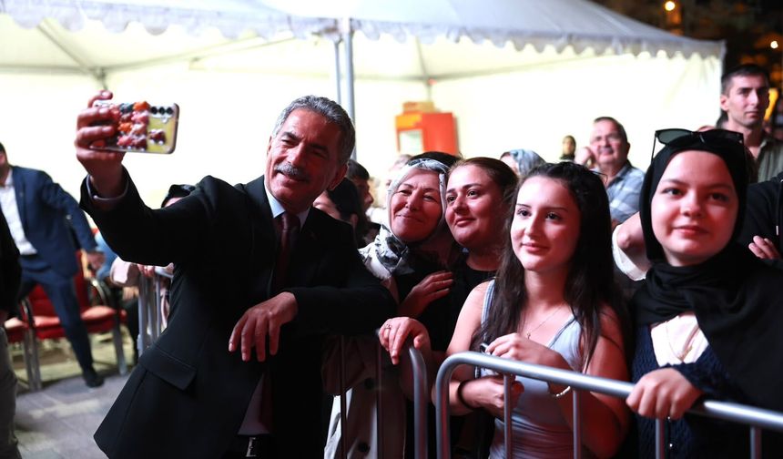 Gemlik Zeytini Festivali’nde coşku zirveye çıktı