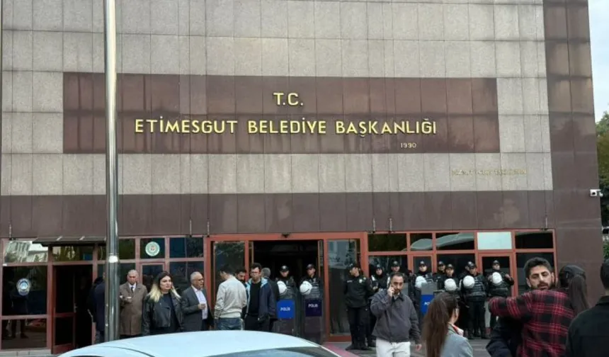 İki belediye başkan yardımcısı da gözaltında! 25 kişilik operasyon