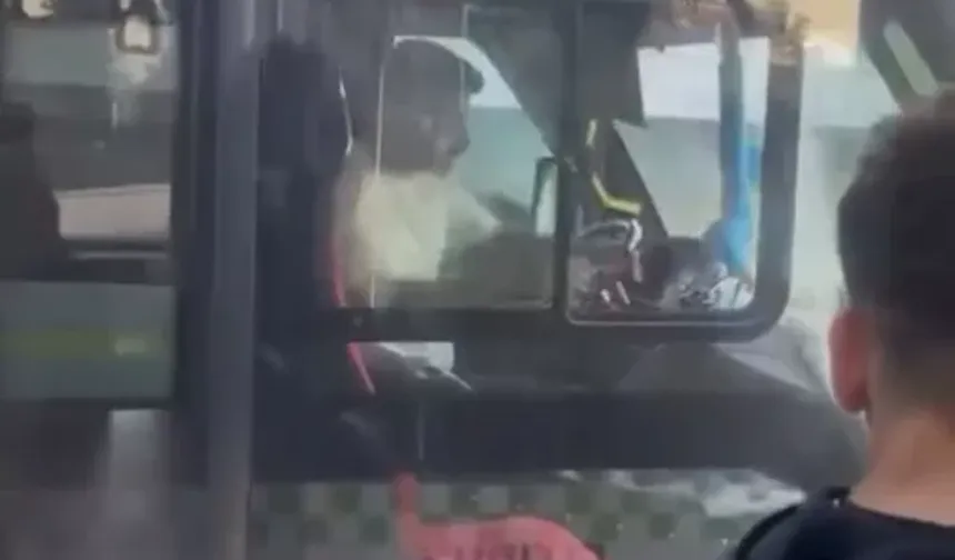Bursa'da otobüs ve minibüs şoförleri arasında yol verme kavgası